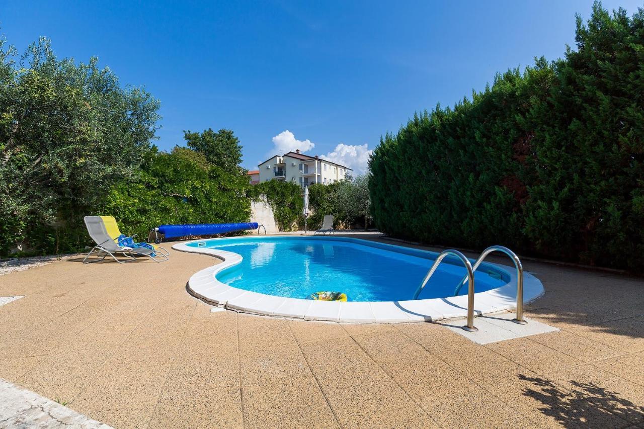 Apartments With A Swimming Pool Novigrad - 7078 Luaran gambar