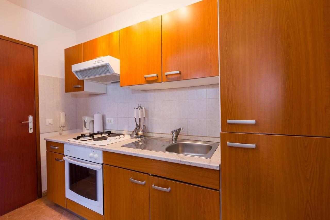 Apartments With A Swimming Pool Novigrad - 7078 Luaran gambar